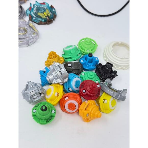 Set of 53 Pieces Beyblade Lot Burst Launchers Energy Drivers Discs Tips Metal - Picture 4 of 6